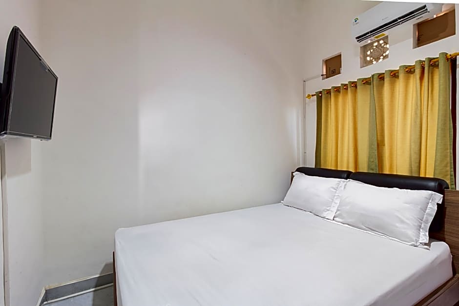 SN Guest House Near Trans Studio Mall