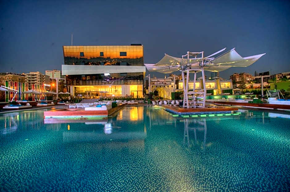 Veer Luxury Boutique Hotel & Beach Club