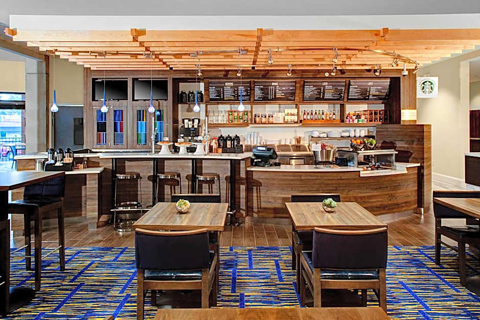 Courtyard by Marriott Carrollton