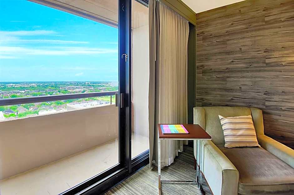 DoubleTree by Hilton Hotel & Suites Houston by the Galleria