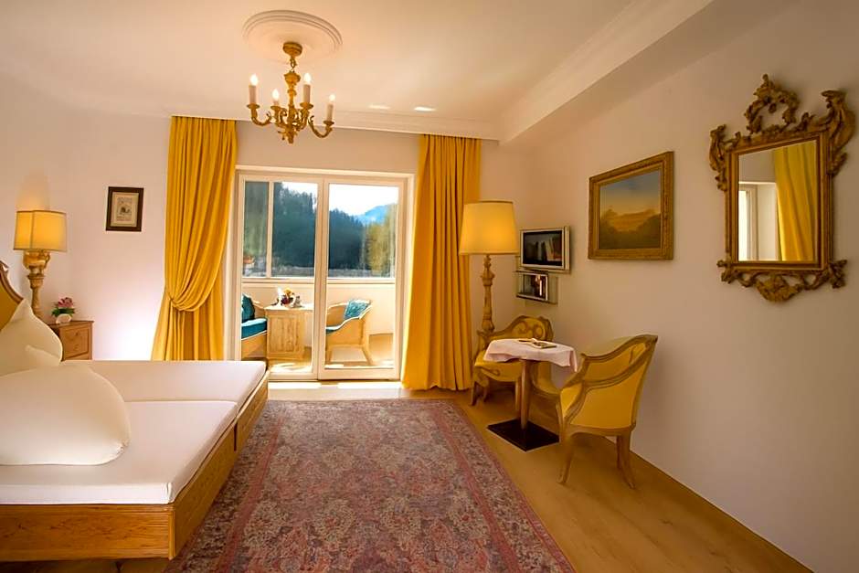 Schloss Hotel Fernsteinsee