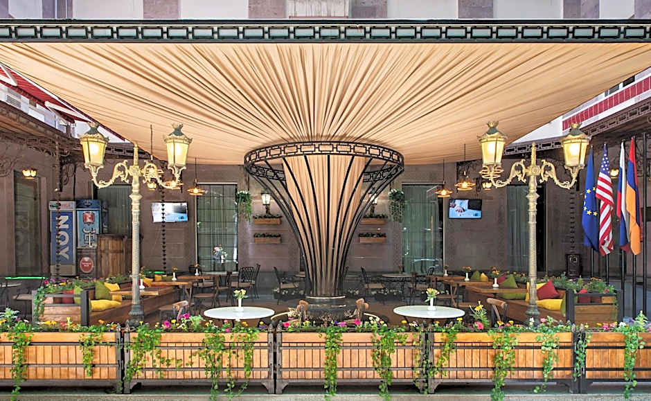 Central Hotel Yerevan