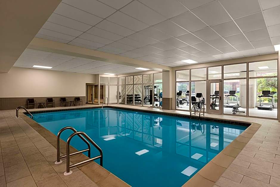 DoubleTree by Hilton New York LaGuardia Airport