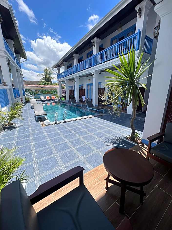 Sadakham Royal View Hotel