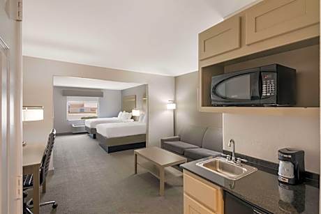 Queen Room with Two Queen Beds and Sofa Bed