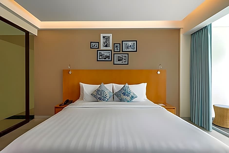Ossotel Legian Hotel