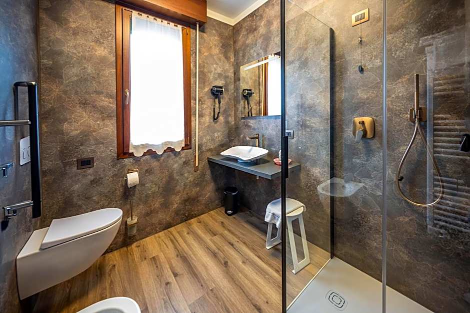 Hotel Confine