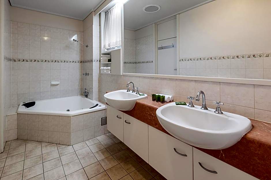 Dorset Gardens Hotel