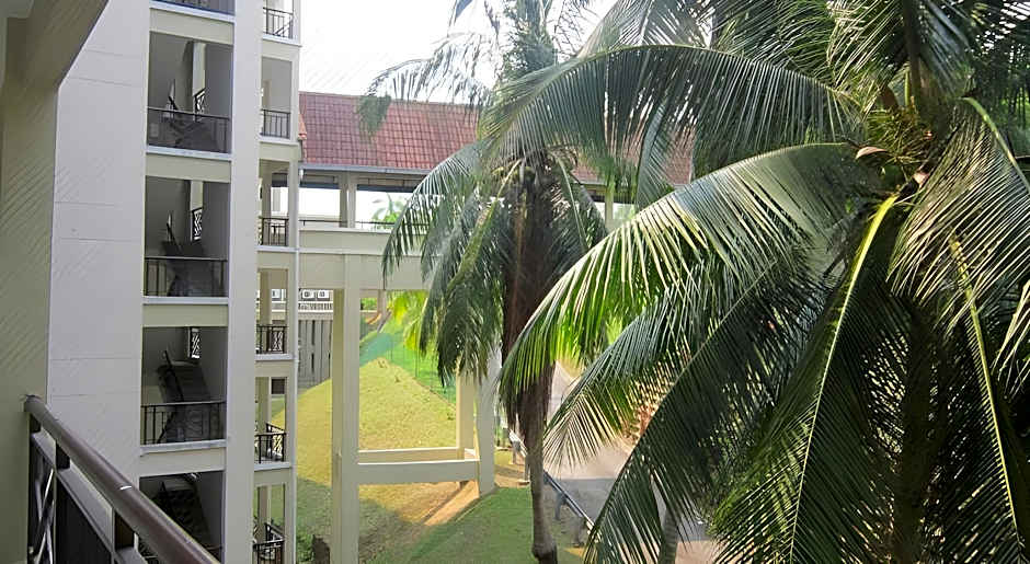 Paradise Lagoon Apartment