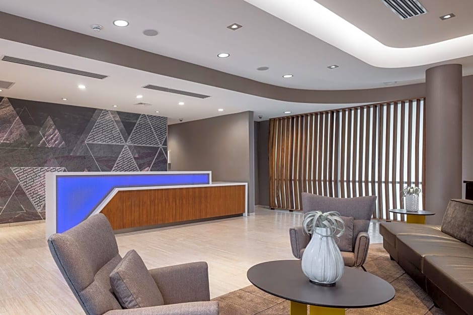 SpringHill Suites by Marriott Tucson at The Bridges