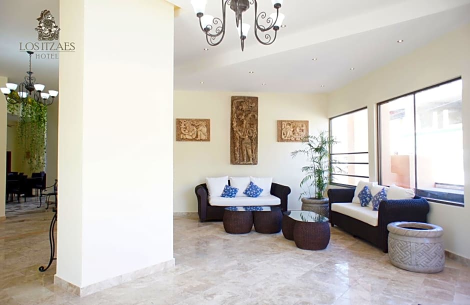 Hotel Los Itzaes