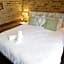 Hawks Nest Motel