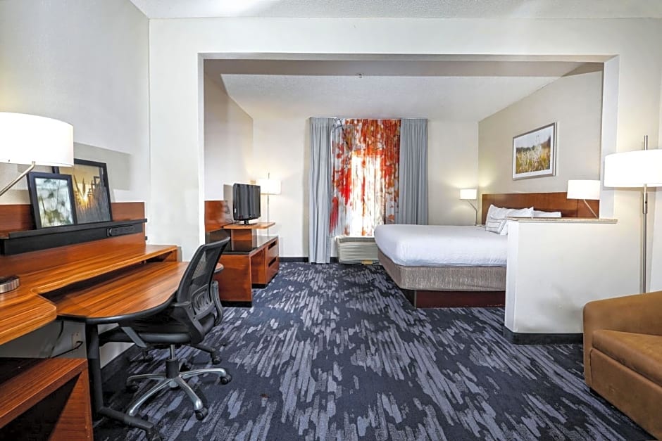 Fairfield Inn & Suites by Marriott Charleston North/Ashley Phosphate