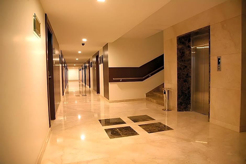 Grand Gardenia Hotel