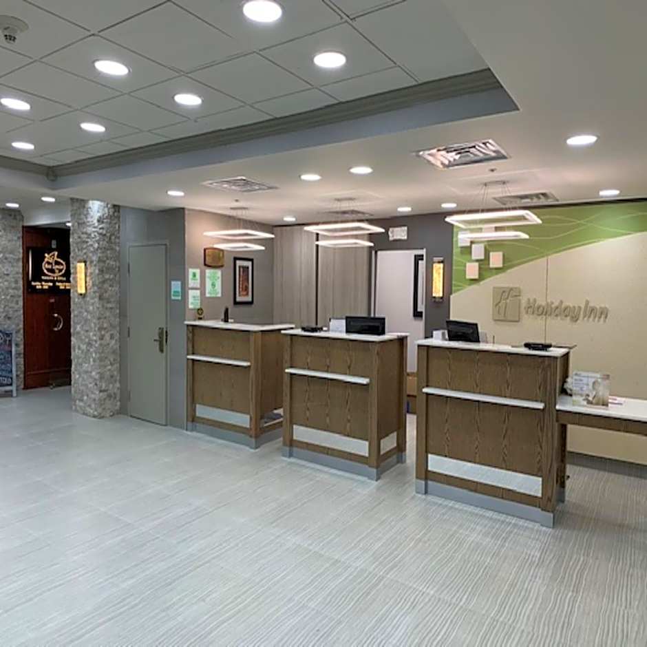 Holiday Inn & Suites Chicago North Shore (Skokie) by IHG
