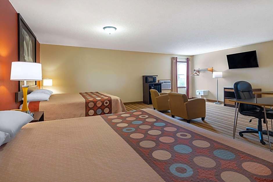 Super 8 by Wyndham Mattoon