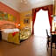 Hotel Joli
