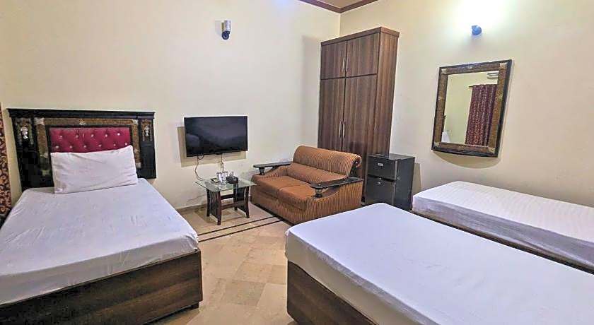 Lotus 1 Hotel