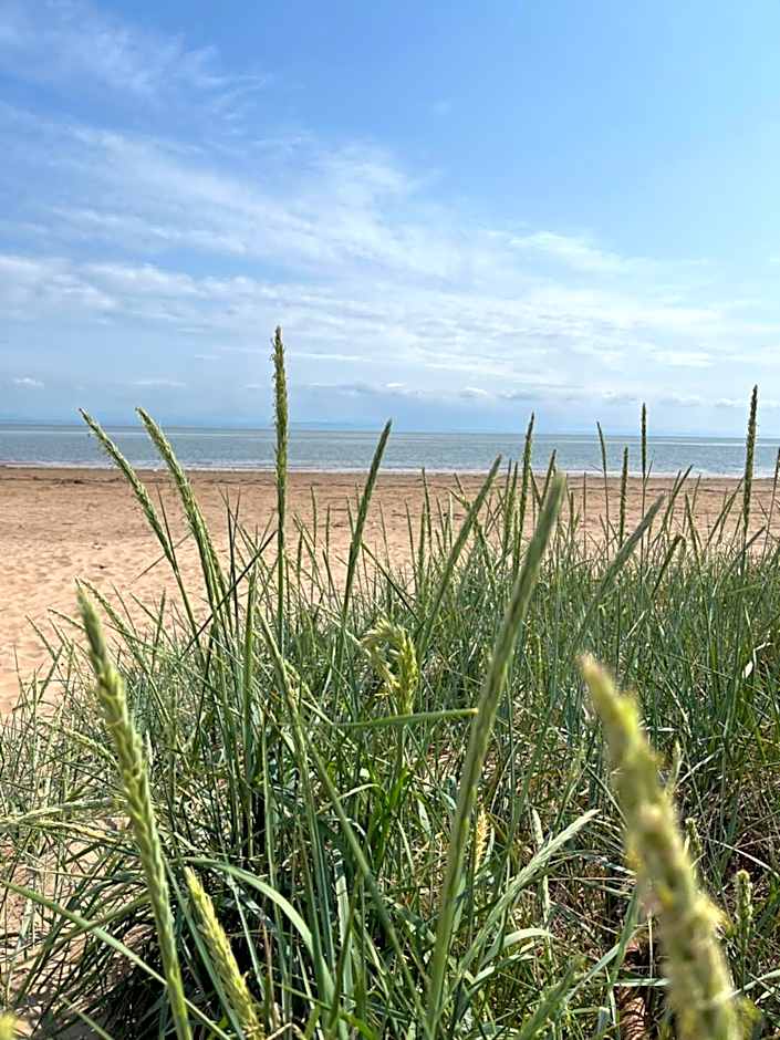 Marianne Bay - Southerness Caravan Park with Sea View - Pet Friendly