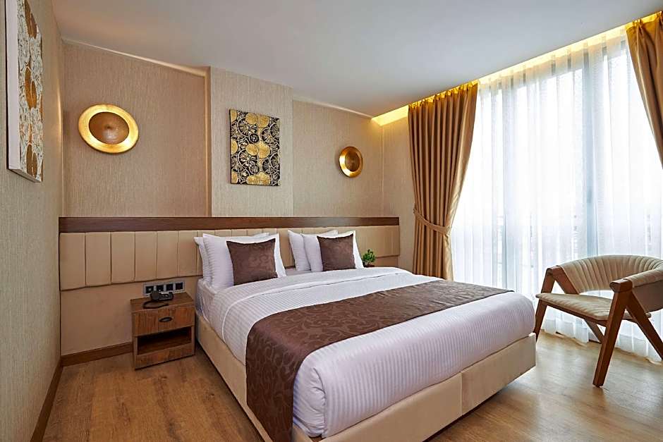 Operla Airport Hotels, Trademark Collection by Wyndham