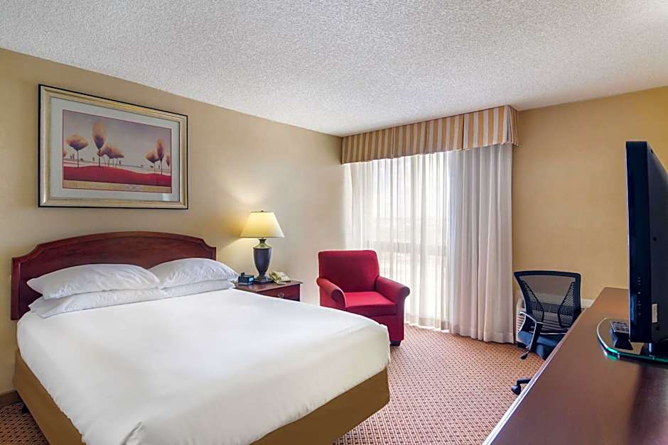 Red Lion Hotel & Conference Center Cheyenne