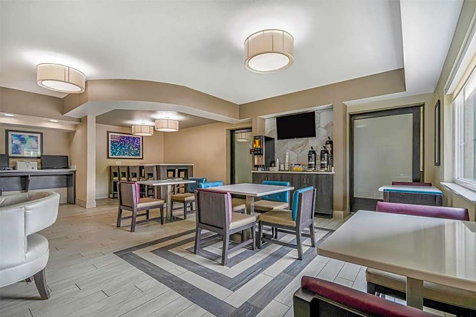 La Quinta Inn & Suites by Wyndham Batavia