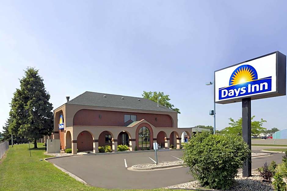 Days Inn by Wyndham Willmar
