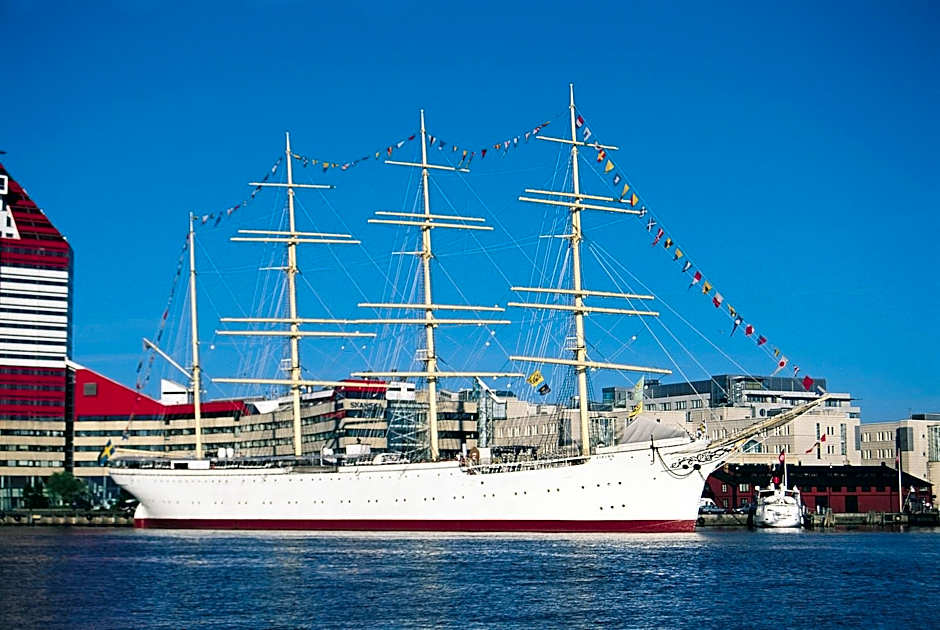 Hotel Barken Viking
