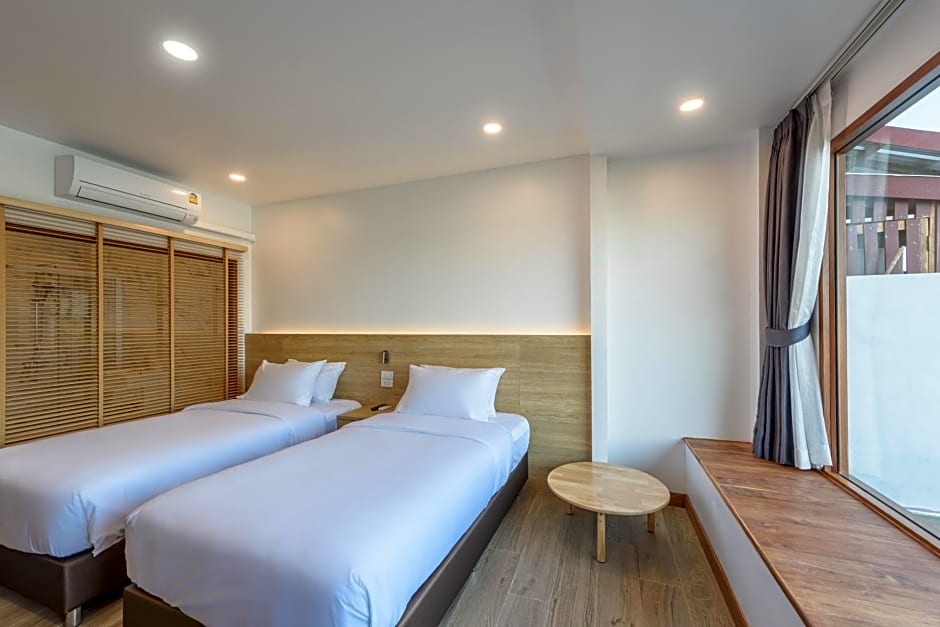 Chiangkhan River Walk Hotel