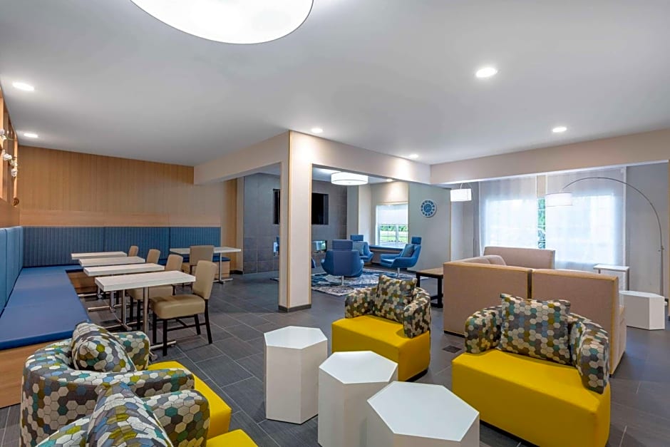 Microtel Inn & Suites by Wyndham Amsterdam