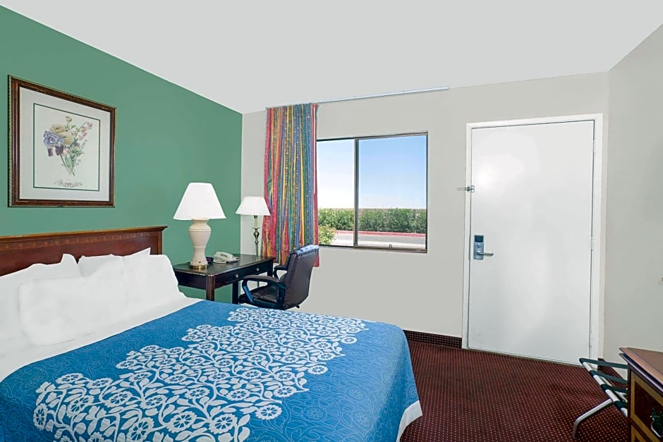 Days Inn by Wyndham Lost Hills