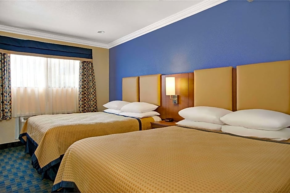 Days Inn by Wyndham San Francisco - Lombard