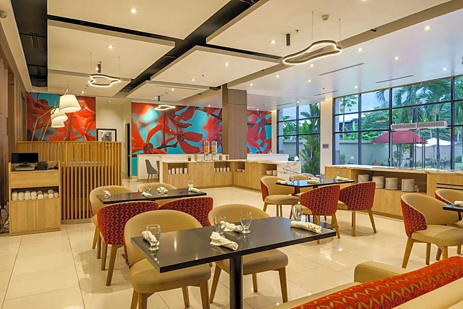 Courtyard by Marriott Panama Metromall