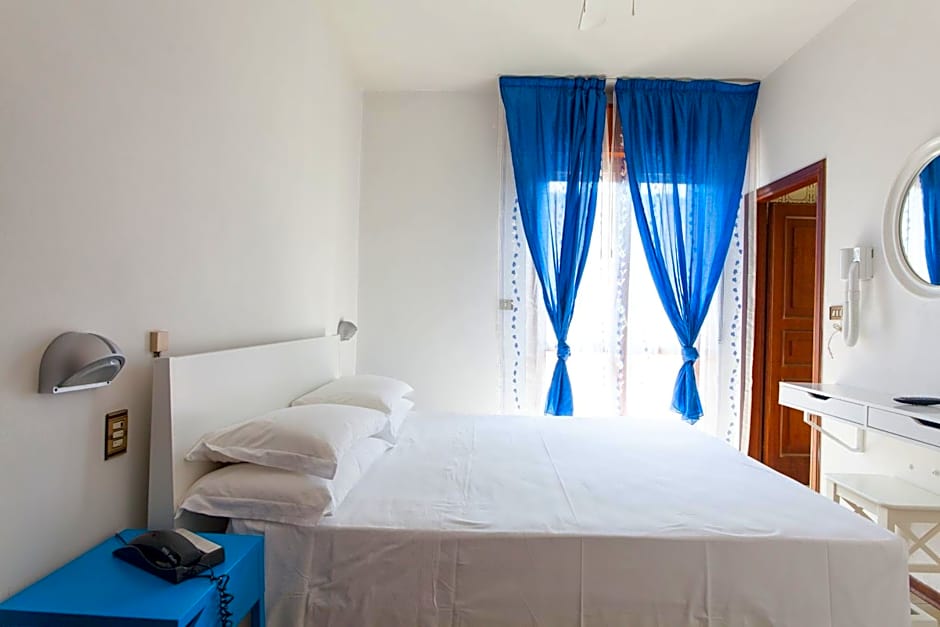 Hotel Palos