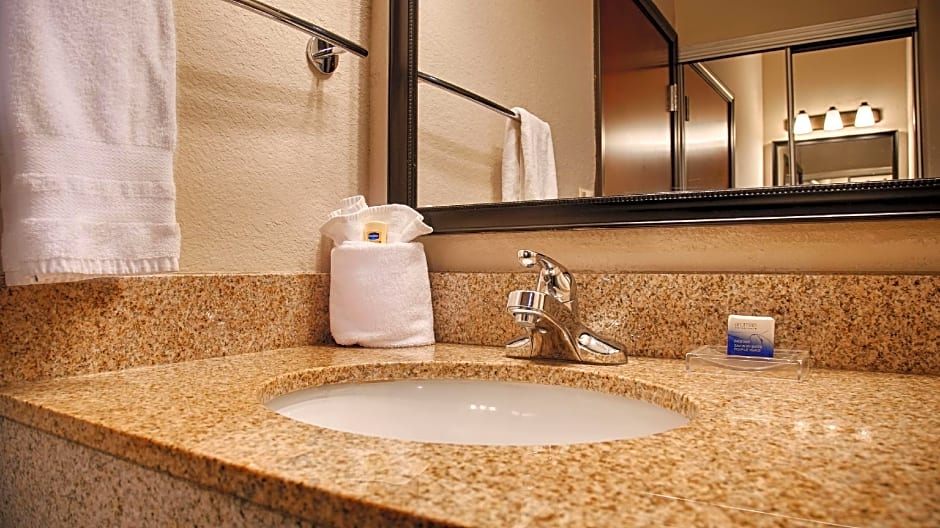 Best Western Plus Circle Inn