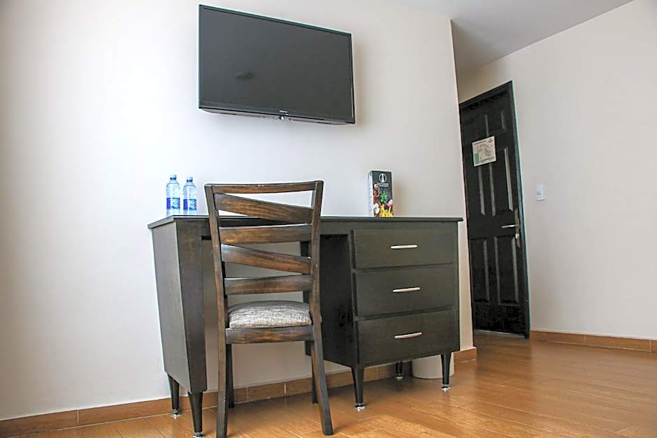 Country Hotel & Suites