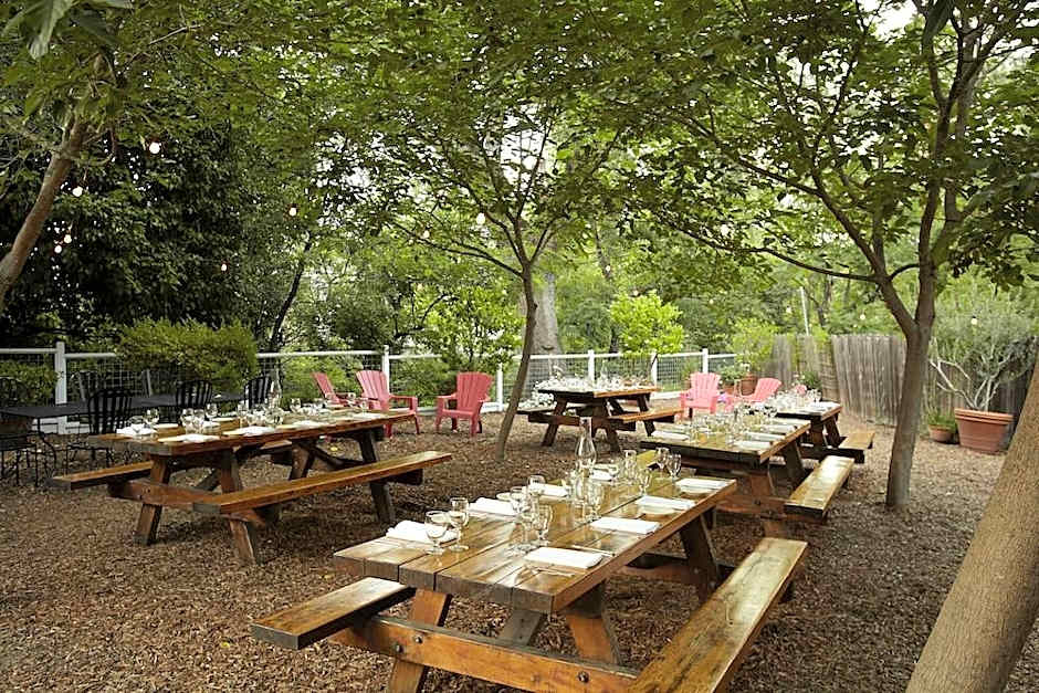 Calistoga Inn Restaurant and Brewery