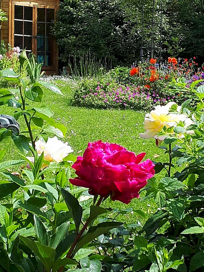Santi Bhavana Bed & Breakfast