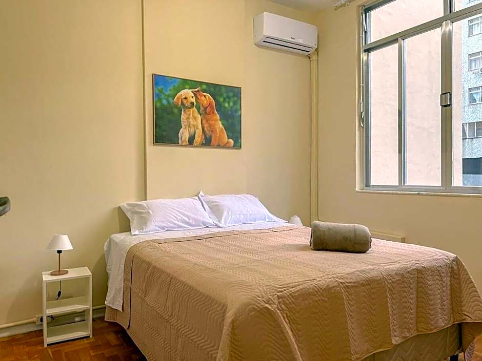 Apto completo em Copacabana