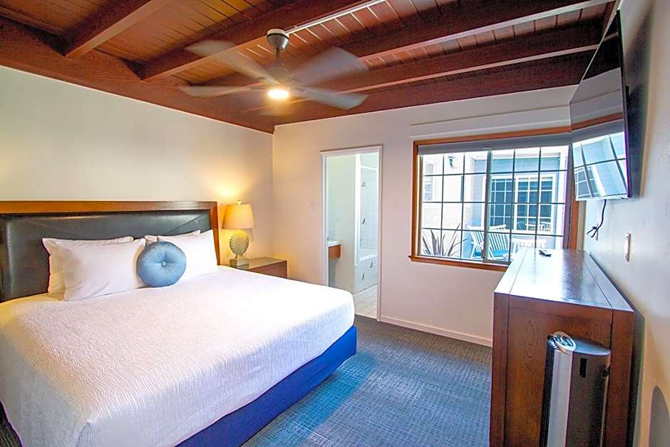 Edgewater Beach Inn
