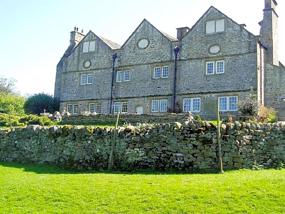 Braithwaite Hall Bed & Breakfast