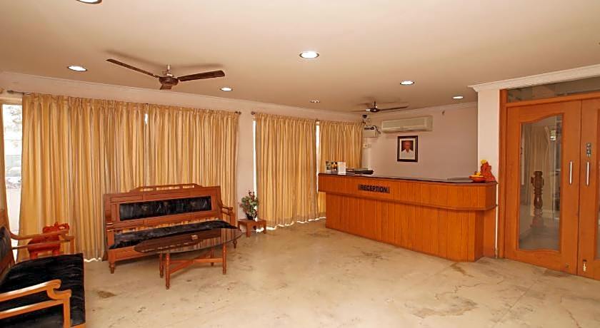 Lloyds Guest House Royapettah – Chennai, IL