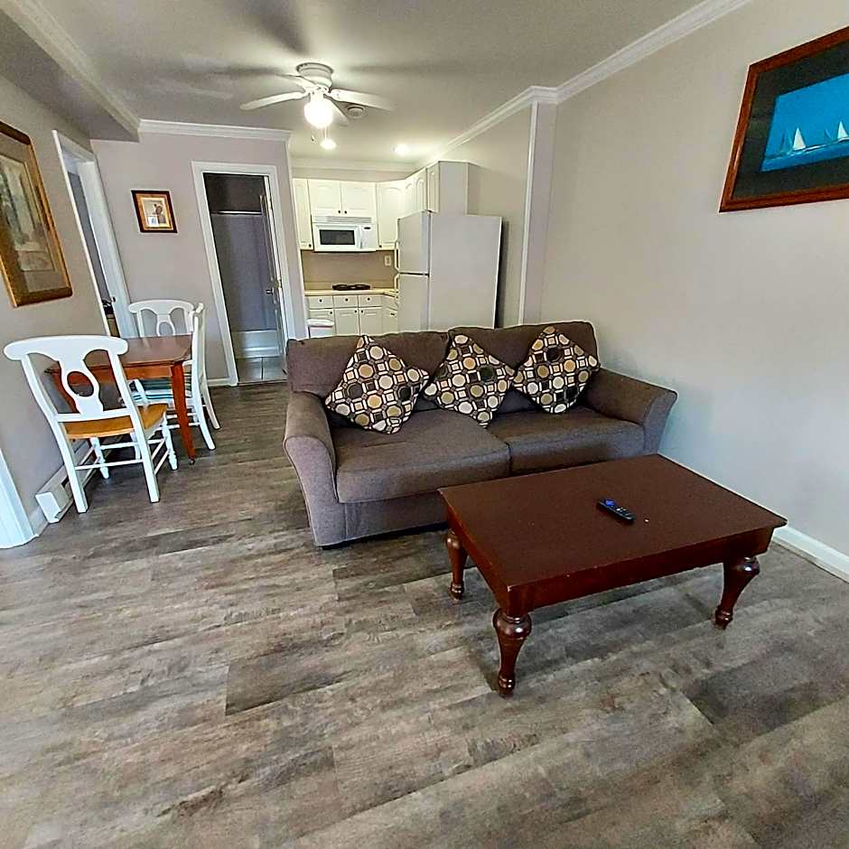The Burgundy Inn Hotel and Apartments