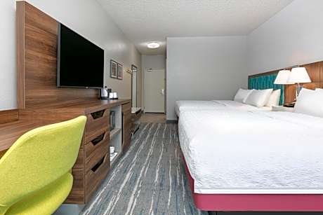 Room with Two Queen Beds - Non-Smoking