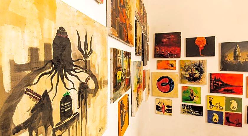 goSTOPS Lite Varanasi