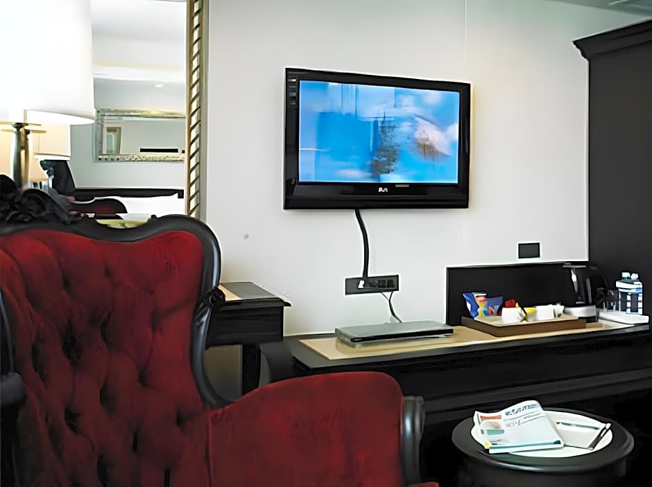 Gulliver's Tavern Hotel