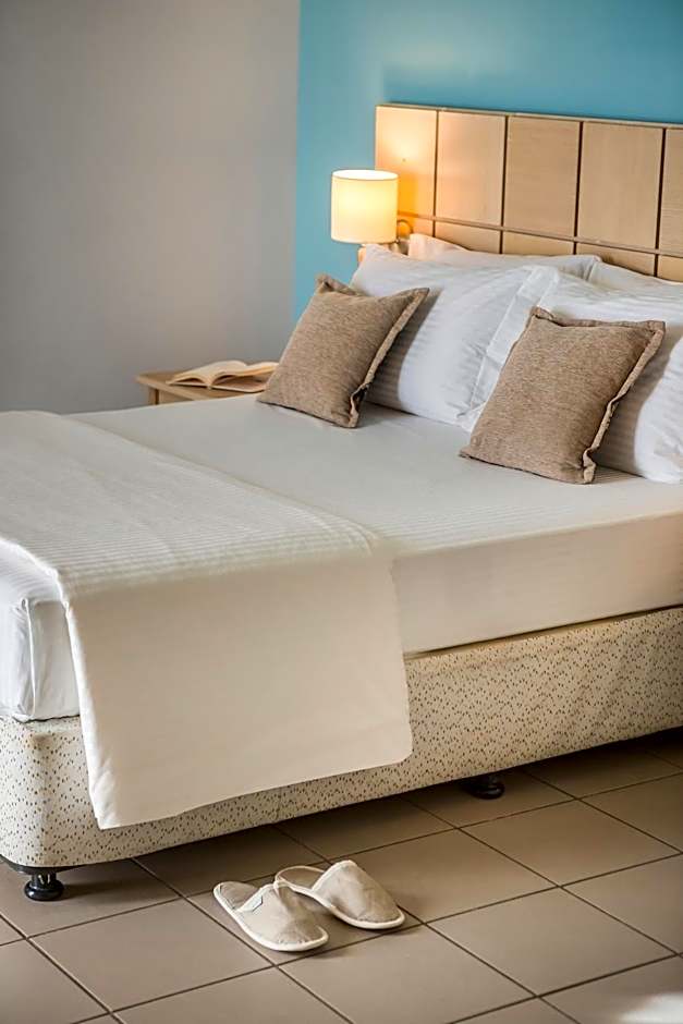 Ionian Plaza Hotel & Spa