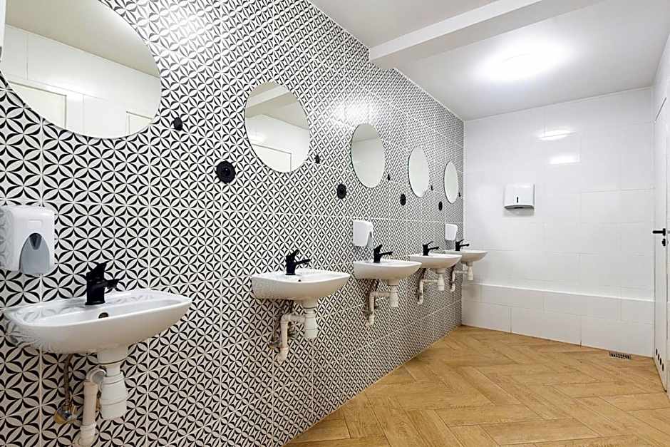 Najtańsze noclegi Piłsudskiego 93