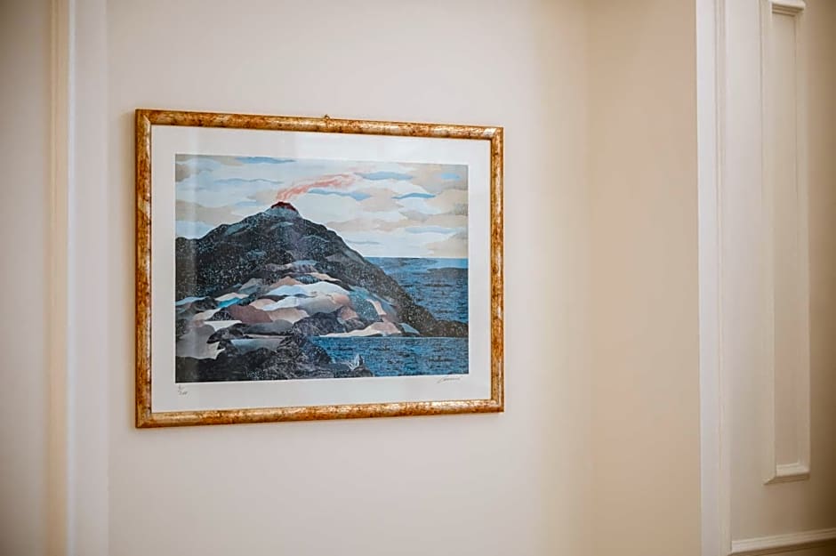 Naxi Suites