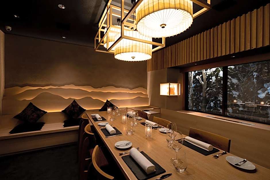 Phoenix Hotel by HHG